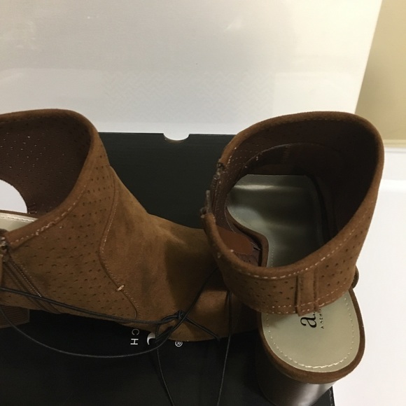 a.n.a Tasha women’s zip peep toe block heels booti - Picture 6 of 13